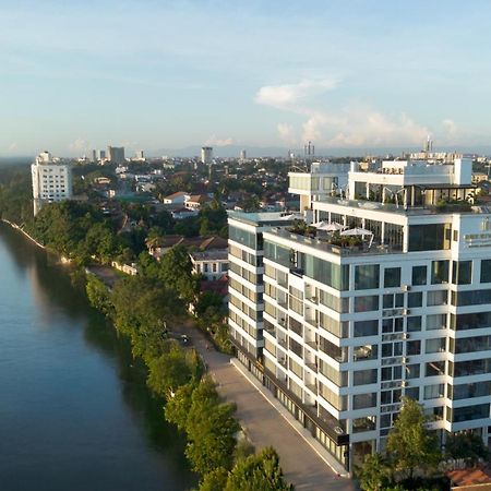 One Riviera Hotel And Residences Ban Souanmone Exterior photo