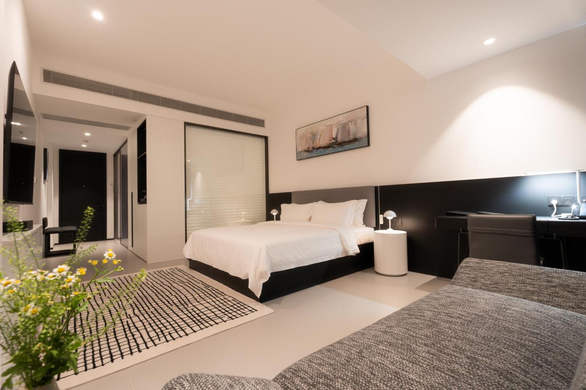 One Riviera Hotel And Residences Ban Souanmone Exterior photo